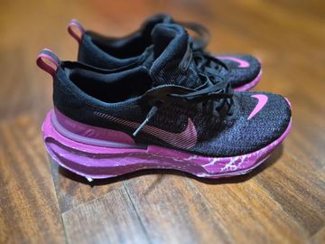 Used Nike Invincible Run 3 2025 Running Shoes