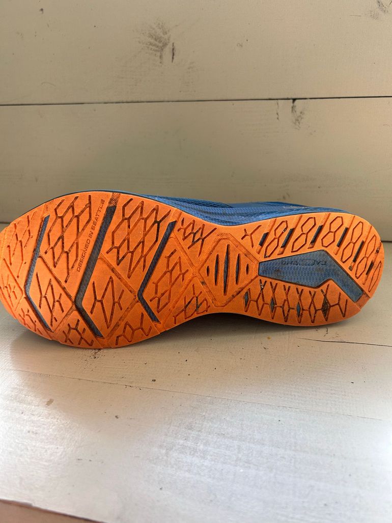 Used Brooks levitate 6 bike — image 2 of 4