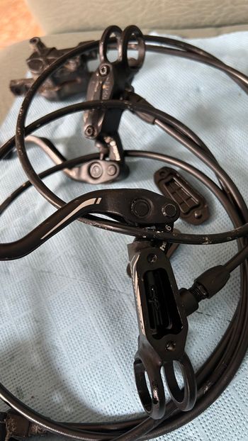 Used Cannondale Hydraulic Brakes bike — image 2 of 9