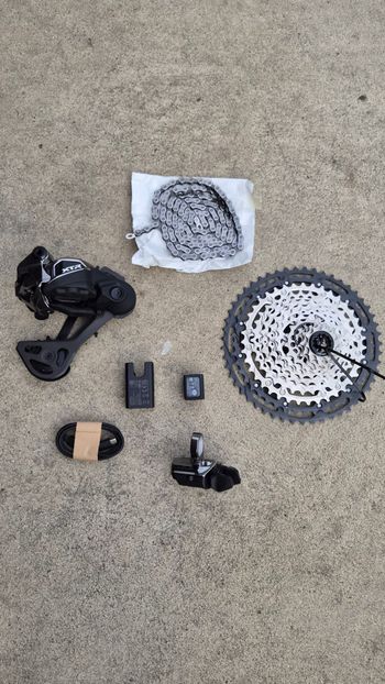 Used Shimano XTR Di2 Upgrade Kit 2026 bike — image 4 of 10