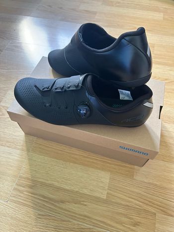 Used Shimano SH-RC302 2026 bike — image 1 of 4