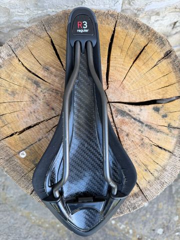 Used Fizik Arione Saddle Saddles & Seatposts