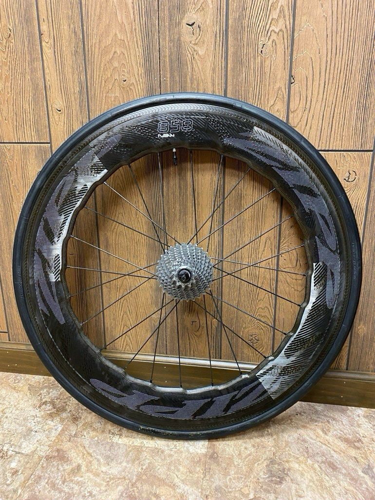 Used Zipp 858 NSW Carbon Clincher 2018 bike — image 3 of 14