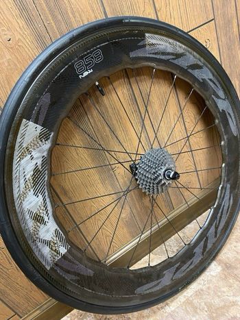 Used Zipp 858 NSW Carbon Clincher 2018 bike — image 4 of 14