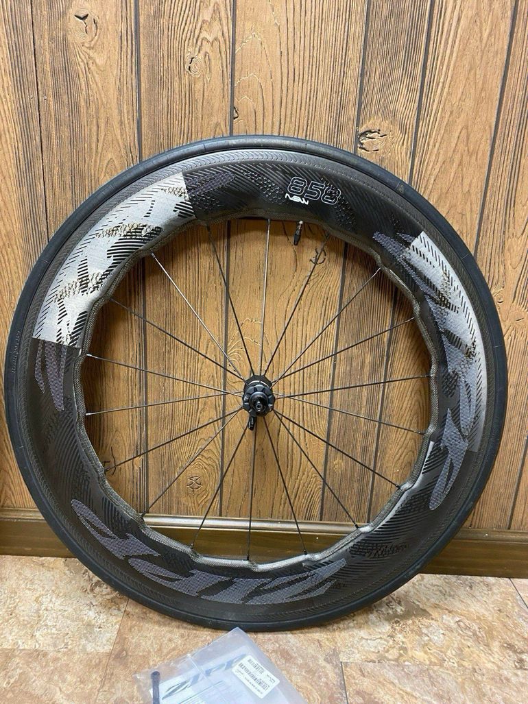 Used Zipp 858 NSW Carbon Clincher 2018 bike — image 9 of 14