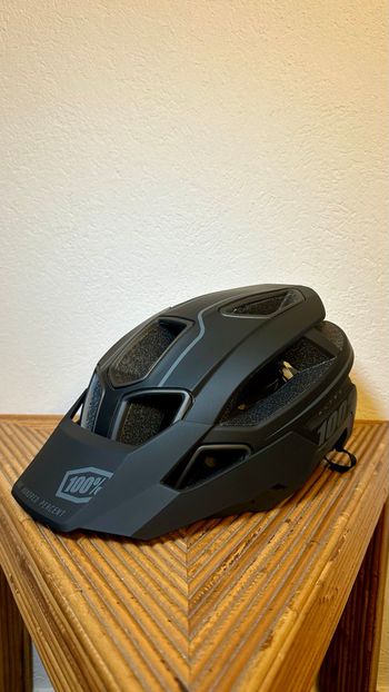 Used 100% Altec Helmet bike — image 2 of 3