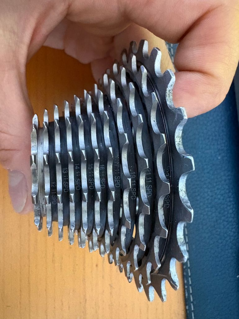 Used Sram Red Cassette 11V 11-25 bike — image 2 of 3