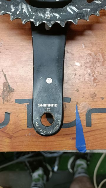 Shimano Alivio Deore 2x9 Drivetrain & Pedals usato