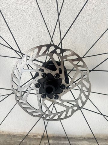 Giant Tubelss study PRC bike usato — immagine 5 di 5