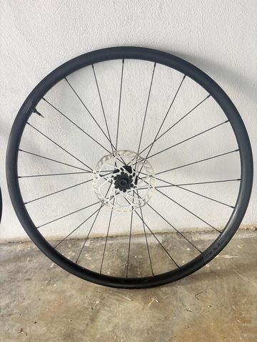 Giant Tubelss study PRC bike usato — immagine 2 di 5