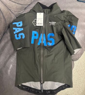 Pas Normal Studios, Rain Jersey