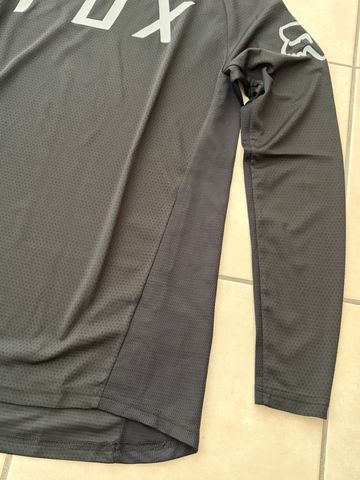Used Fox Defend Jersey bike — image 3 of 11