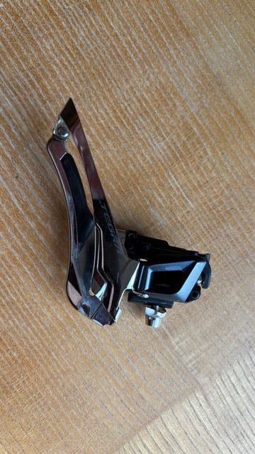 Brugt Shimano Ultegra FD-R8000 Front Derailleur Drivetrain & Pedals