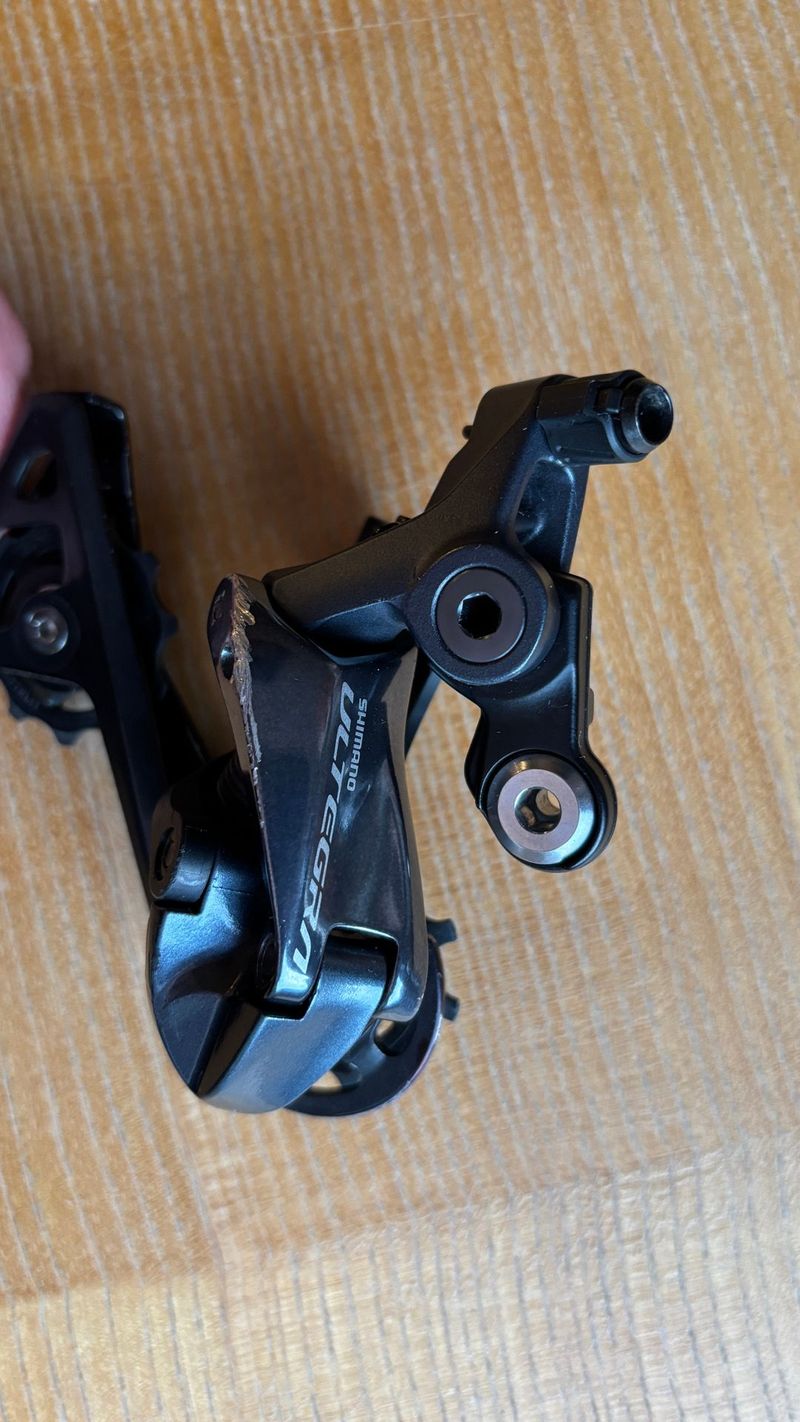 Used Shimano Ultegra RD-R8000-SS Drivetrain & Pedals
