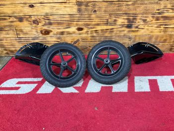 Used Fatwheels Fat wheels Adult training wheels bike — image 1 of 5