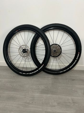 Shimano, MT500 29" Wheelset
