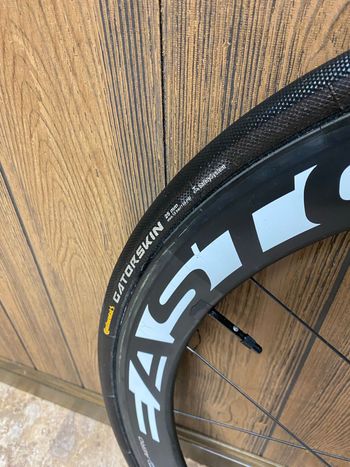 Used Easton EC90 Aero Carbon Tubular 2014 bike — image 10 of 13
