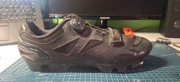 Used Ekoi MTB Shoes bike — image 2 of 8