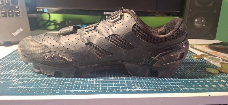 Used Ekoi MTB Shoes bike — image 3 of 8
