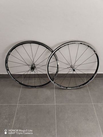Gebrauchtes Shimano Ultegra 6700 Tubeless Wheels