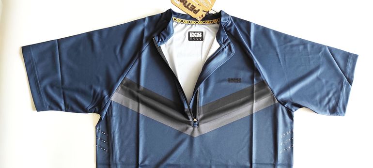 Used Ixs Trail 6.2 Short Sleeves Cycle Jersey Size S Dark Blue bike — image 12 of 18