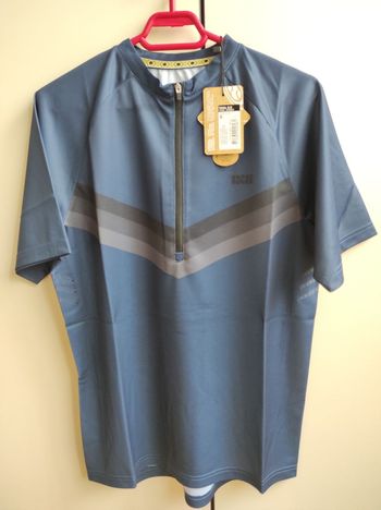 Used Ixs Trail 6.2 Short Sleeves Cycle Jersey Size S Dark Blue bike — image 3 of 18