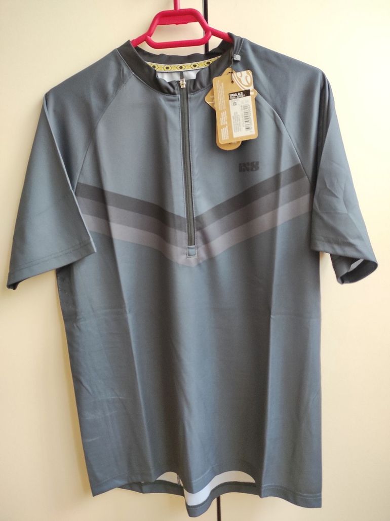 Used Ixs Trail 6.2 Short Sleeves Cycle Jersey Size M Graphite bike — image 3 of 15