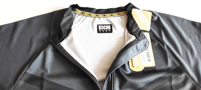 Used Ixs Trail 6.2 Short Sleeves Cycle Jersey Size M Graphite bike — image 10 of 15