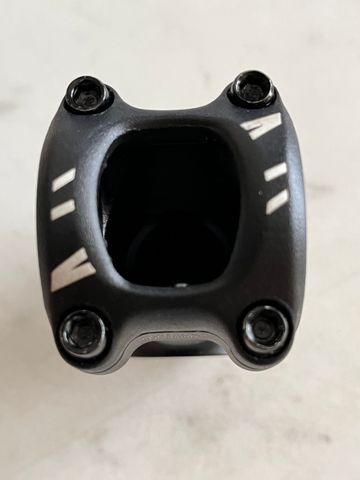 Brugt Specialized Stout 50mm 7° 31.8 Alluminio 2024 bike — billede 5 af 7
