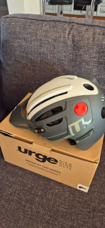 Used urge Endur-O-Matic 2 Helmet 2026 bike — image 2 of 2
