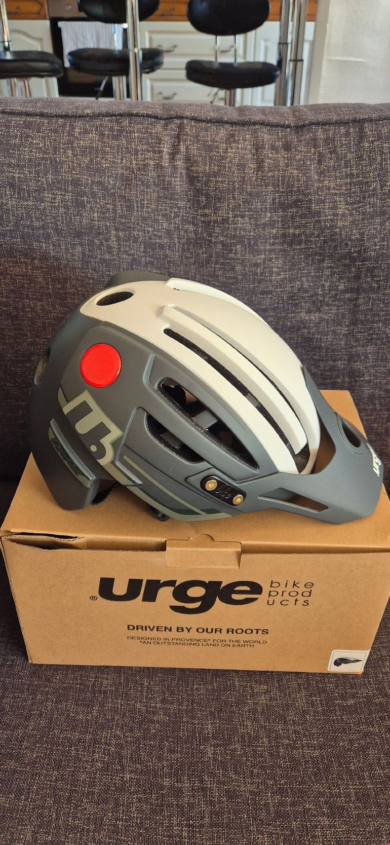 Used urge Endur-O-Matic 2 Helmet 2026 bike — image 1 of 2
