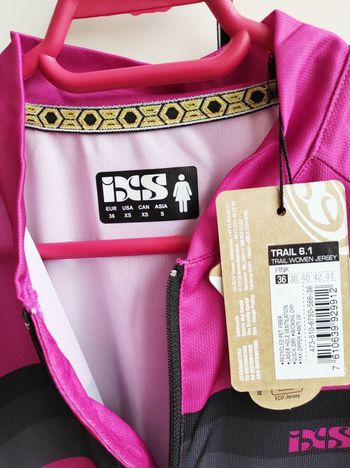 Used Ixs Trail 6.1 Women Short Sleeves Cycle Jersey Size 36 Pink bike — image 4 of 16
