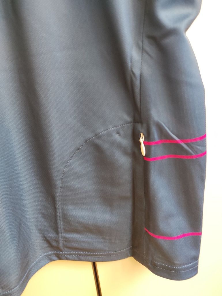 Used Ixs Trail 6.2 Women Short Sleeves Cycle Jersey Size 38 bike — image 8 of 18