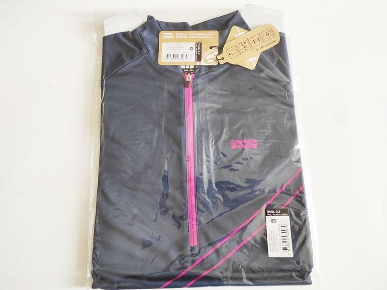 Used Ixs Trail 6.2 Women Short Sleeves Cycle Jersey Size 38 bike — image 2 of 18