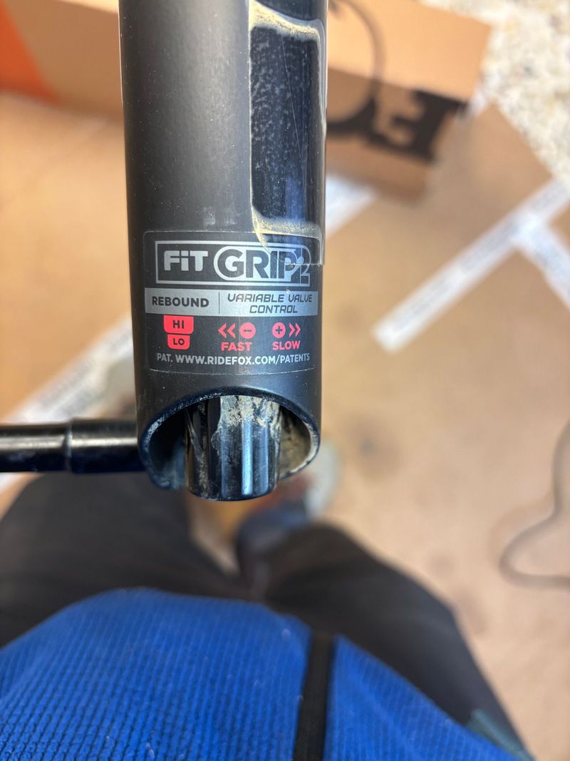 Used Fox 34 Float Factory GRIP2 2024 bike — image 5 of 5