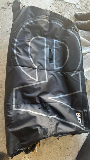 Used EVOC Bike Bag 2024 bike — image 3 of 6
