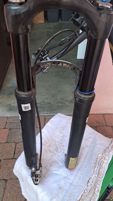 Used santour MTB Fork 2024 bike — image 7 of 8
