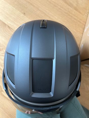 Used ABUS HYP-E Helmet 2025 bike — image 6 of 10