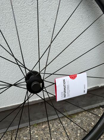 Used Dt Swiss Mon Chasseral Wheelset bike — image 3 of 4