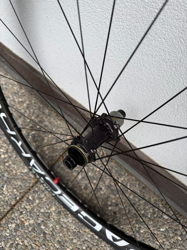 Used space carbon ws ws bike — image 2 of 5