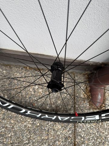 Used space carbon ws ws bike — image 3 of 5