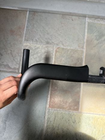 Used Bmc ICS Aero Carbon Handlebar - stealth bike — image 9 of 9