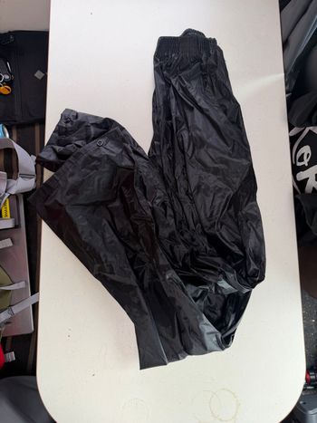 Used blackrock Pantaloni anti pioggia bike — image 1 of 2