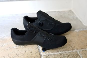 Used Fizik R4 Overcurve Road Cycling Shoe 2025 bike — image 3 of 5