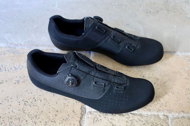 Used Fizik R4 Overcurve Road Cycling Shoe 2025 bike — image 2 of 5