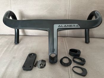 Deda Elementi, Alanera Integrated Carbon Handlebar
