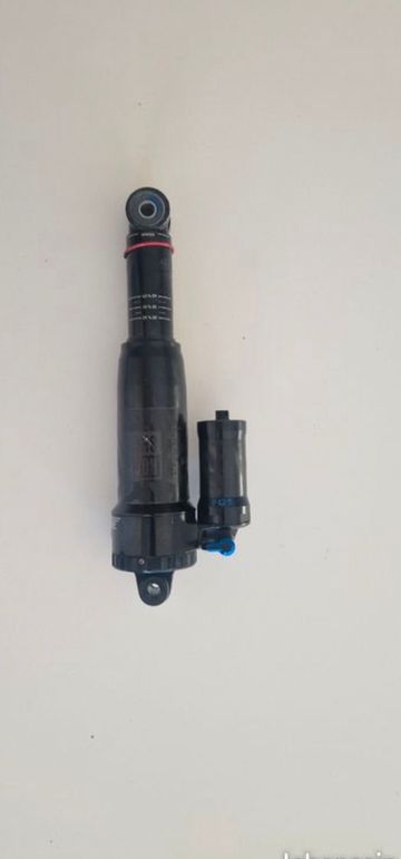 Używany RockShox Deluxe Select + 230x65 2023 Rear Suspension