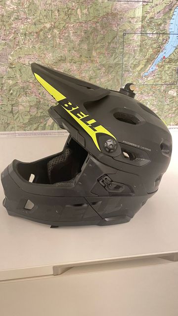 Used Bell Super DH Spherical Helmet bike — image 4 of 5