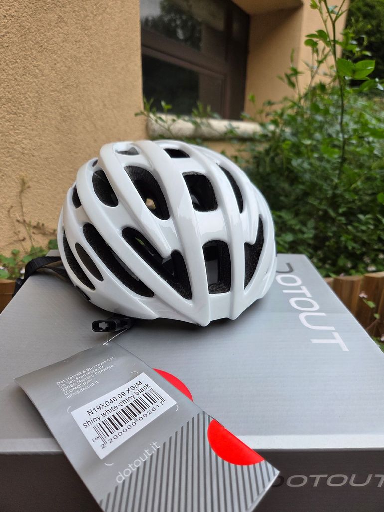Used Dotout Casco Helmet 2020 bike — image 1 of 6
