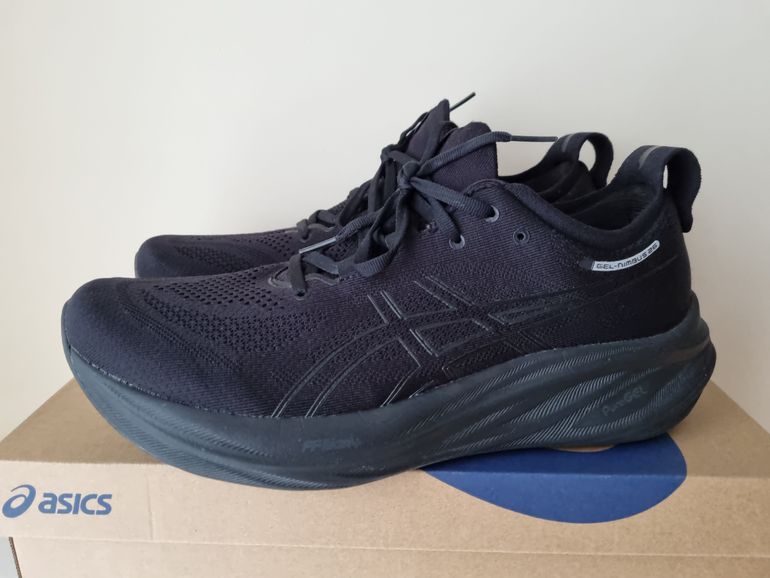 Used Asics Gel-Nimbus 26 bike — image 1 of 11